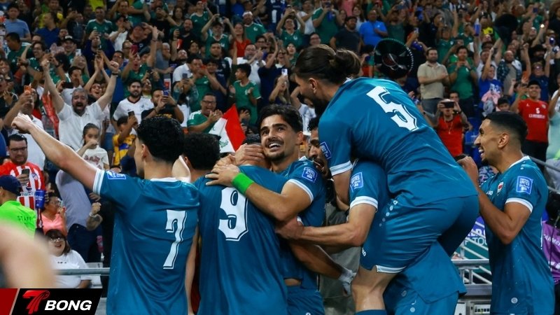 HLV Graham Arnold người Australia vừa lập kỳ tích đưa Iraq vượt qua rào cản lịch sử